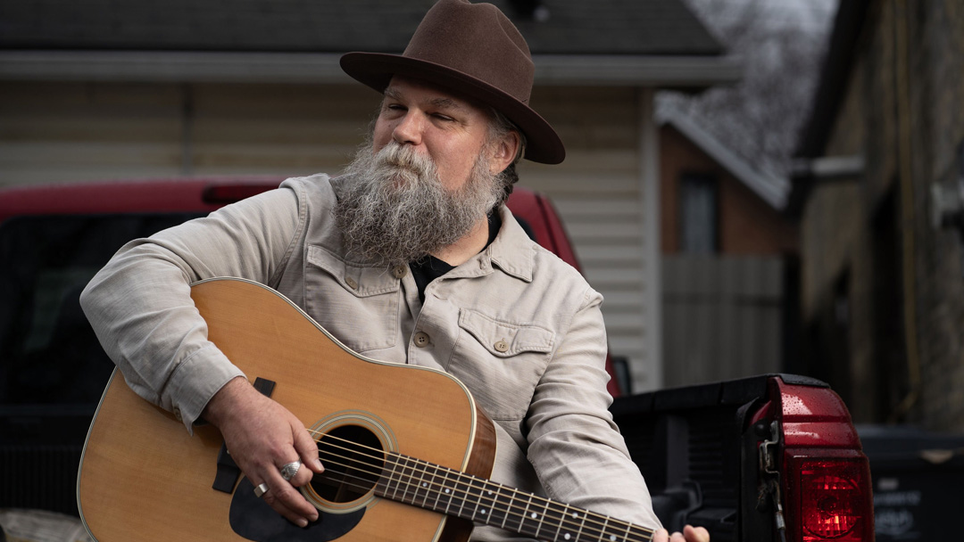 Canadian troubadour HARRY LEE FOLLON releases Uncle’s Lament EP