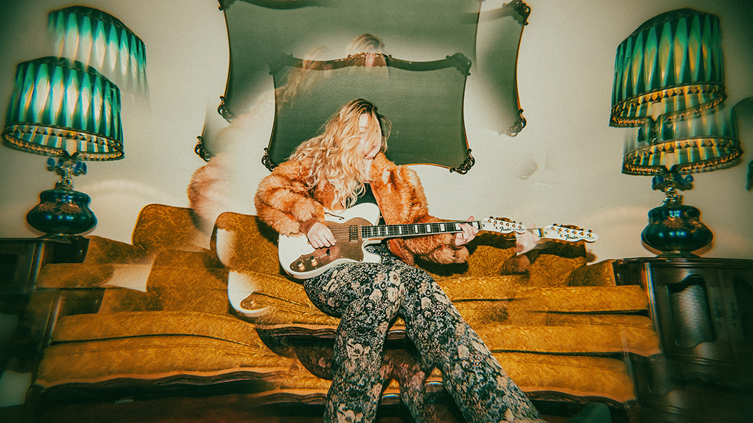 Billie Zizi Shares Lovelorn New Folk Rock Song, “Neon Dream,” taken from Forthcoming ‘Levitate’ Album