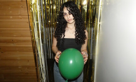 Libby Ember Turns Heartbreak Into Indie Pop Catharsis on “News at the Party”